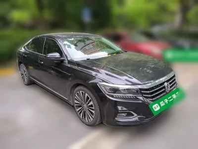 Volkswagen Passat 2019, 132100 км, за 73810.04 CNY