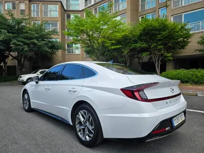 Hyundai Sonata 2022, 48933 км, за 31000000 KRW