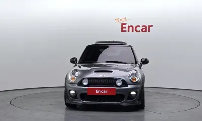 MINI Cooper 2010, 124224 км, за 4900000 KRW