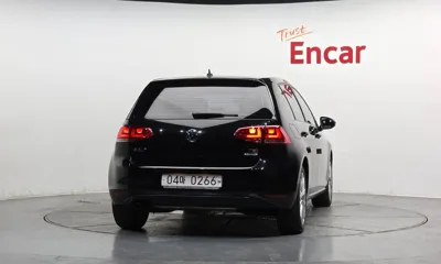 Volkswagen Golf 2016, 100744 км, за 12990000 KRW