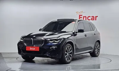 BMW X5 · 2021 год