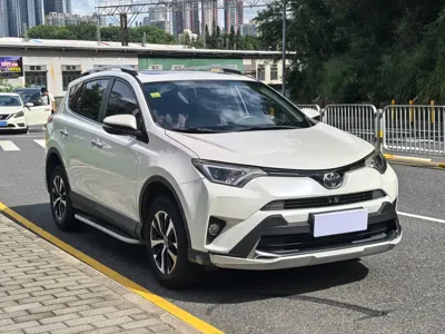 Toyota RAV4 2017, 93000 км, за 63800 CNY - фото 19