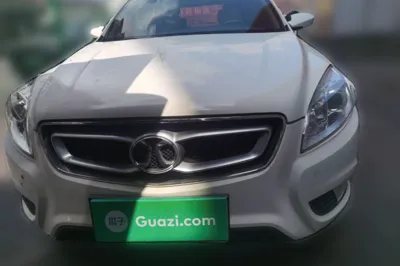 BAIC Senova D50 2014, 70800 км, за 17518.37 CNY