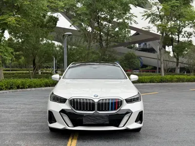 BMW 5 Series 2024, 80000 км, за 250799 CNY