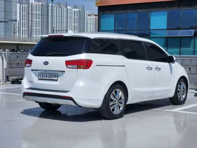 Kia Canival 2018, 142951 км, за 12500000 KRW