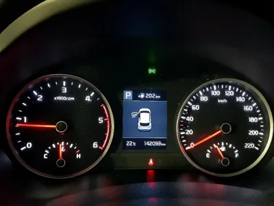 Kia Stonic 2018, 142093 км, за 7500000 KRW - фото 7