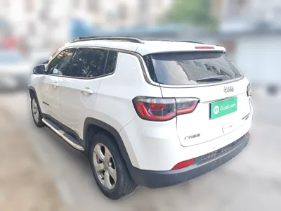 Jeep Compass 2017, 107800 км, за 33289.66 CNY