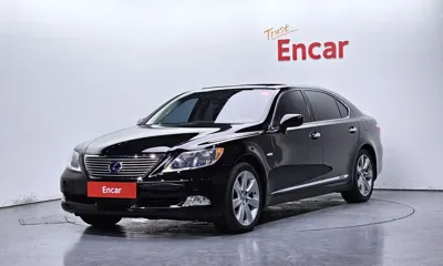 Lexus LS · 2009 год