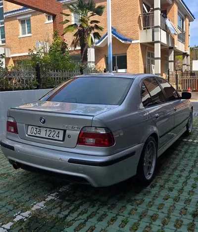 BMW 5-Series 2002, 215000 км, за 9600000 KRW