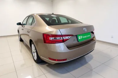 Skoda Superb 2016, 183800 км, за 42840.8 CNY - фото 4