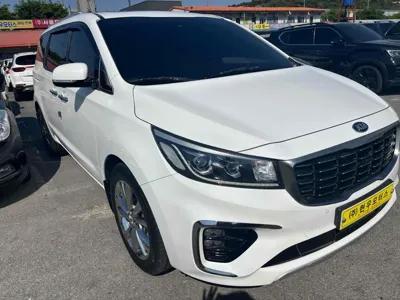 Kia Canival · 2019 год
