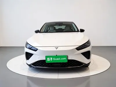 NETA Neta L 2024, 9300 км, за 80399 CNY