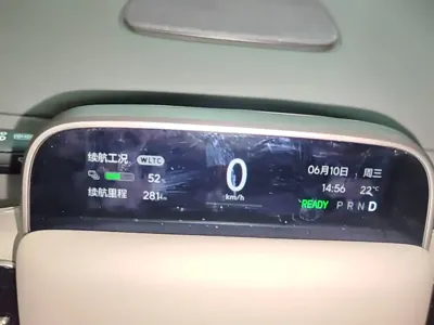 Li Auto 理想i6 2025, 12100 км, за 233400 CNY - фото 18