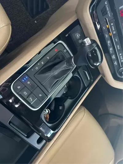 Kia Canival 2015, 174128 км, за 9500000 KRW - фото 9