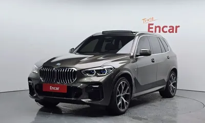 BMW X5 · 2022 год