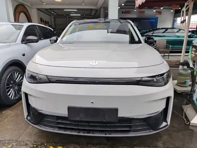 Leapmotor Leapmotor C10 2025, 4100 км, за 117200 CNY
