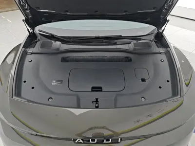 奥迪AUDI 奥迪E5 Sportback 2026, 5900 км, за 206800 CNY - фото 10