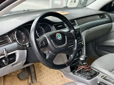 Skoda Superb 2011, 150000 км, за 11500 CNY - фото 13