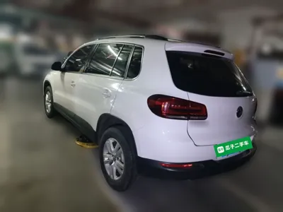 Volkswagen Tiguan 2016, 102800 км, за 47300.27 CNY - фото 4