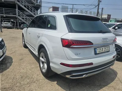 Audi Q7 2021, 78915 км, за 45000000 KRW