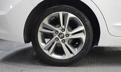 Hyundai Avante 2018, 128527 км, за 7500000 KRW - фото 5