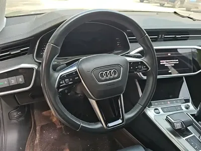 Audi A6L 2021, 102100 км, за 202000 CNY - фото 15
