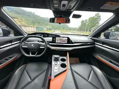 Changan UNI-V 2022, 30000 км, за 41800 CNY - фото 8
