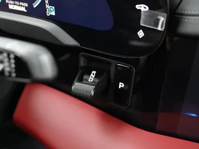 Porsche Taycan 2025, 7945 км, за 207000000 KRW - фото 9